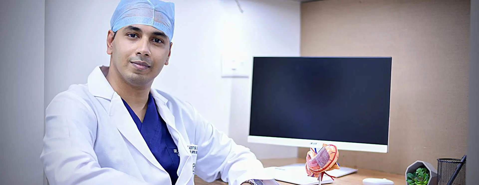 dr-aditya-kulkarni-gastroenterologist-in-pune